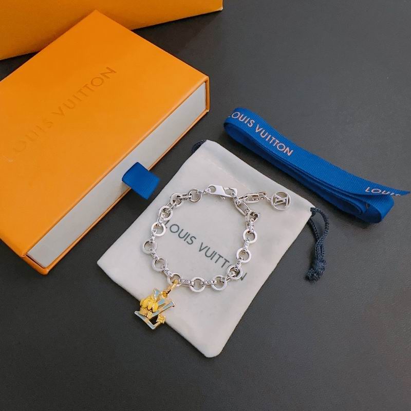 LV Bracelet 03lyr300